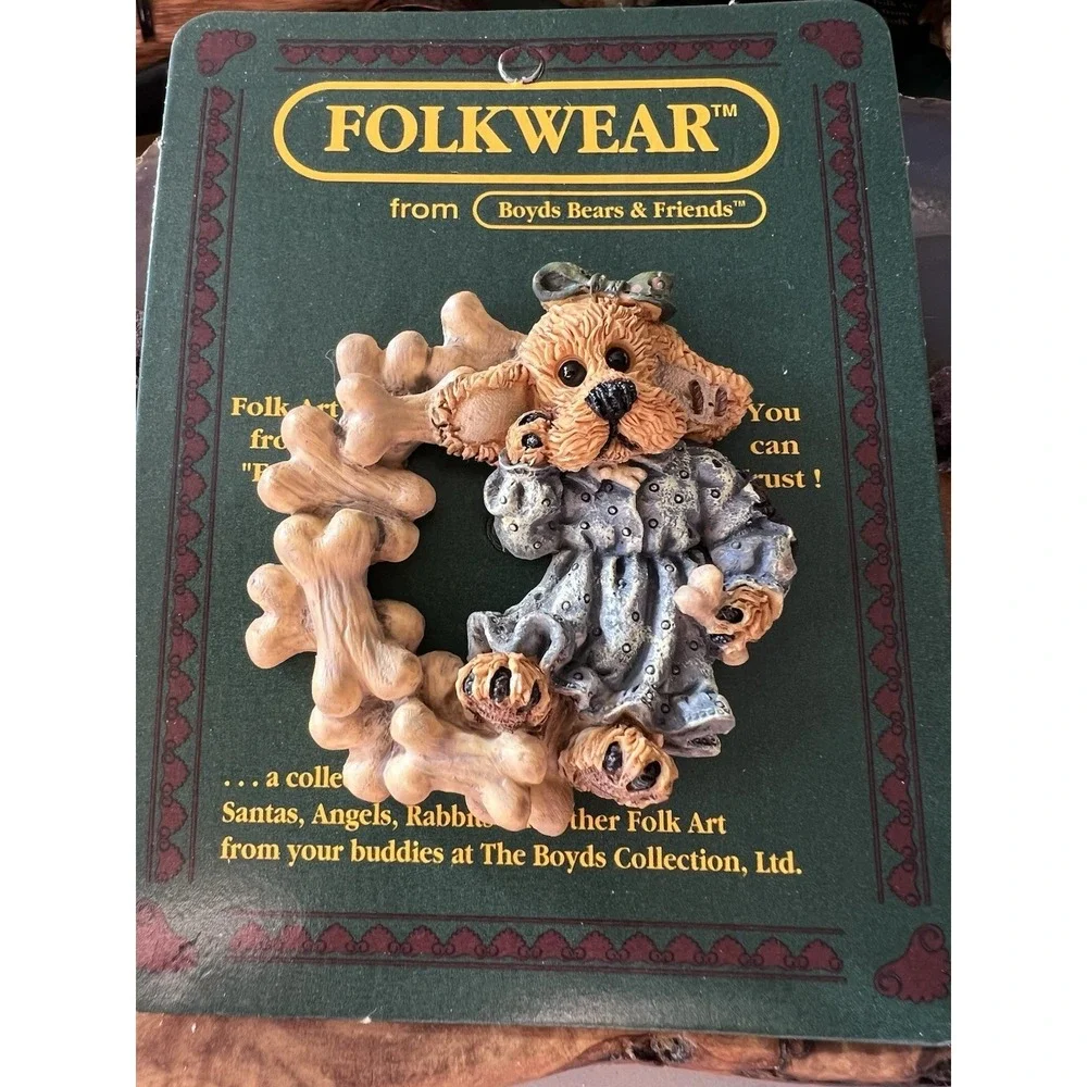 1995 Boyds Bears & Friends Folkwear Betty Biscuit Snacktime Puppy Dog Pin Brooch